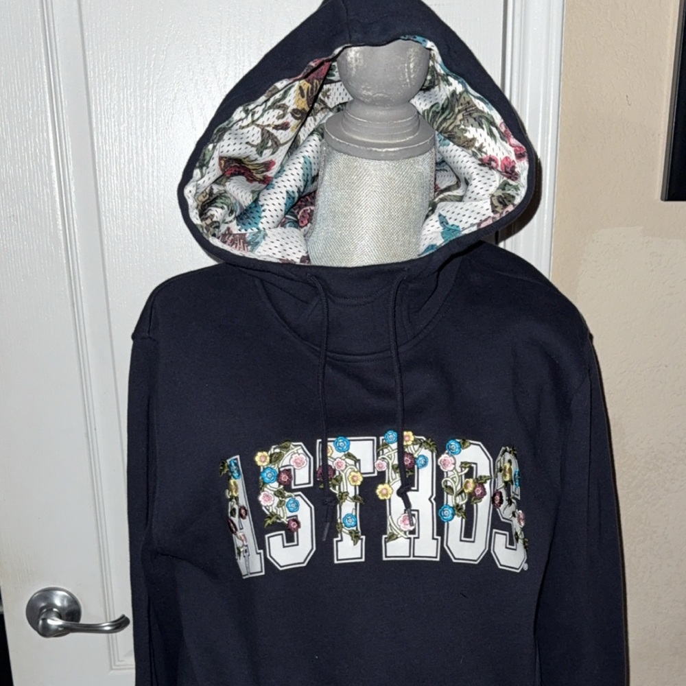 MLB Astros Black Hoodie with Colorful Accents
Large women